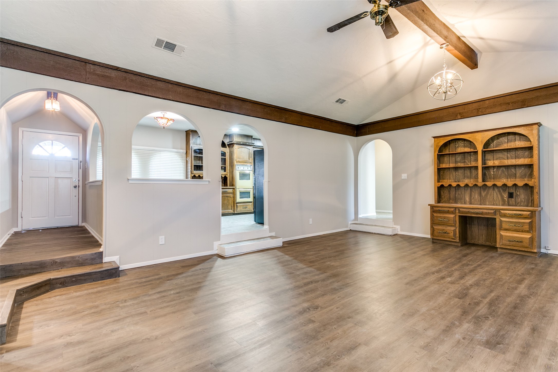 1404 Overlook Drive