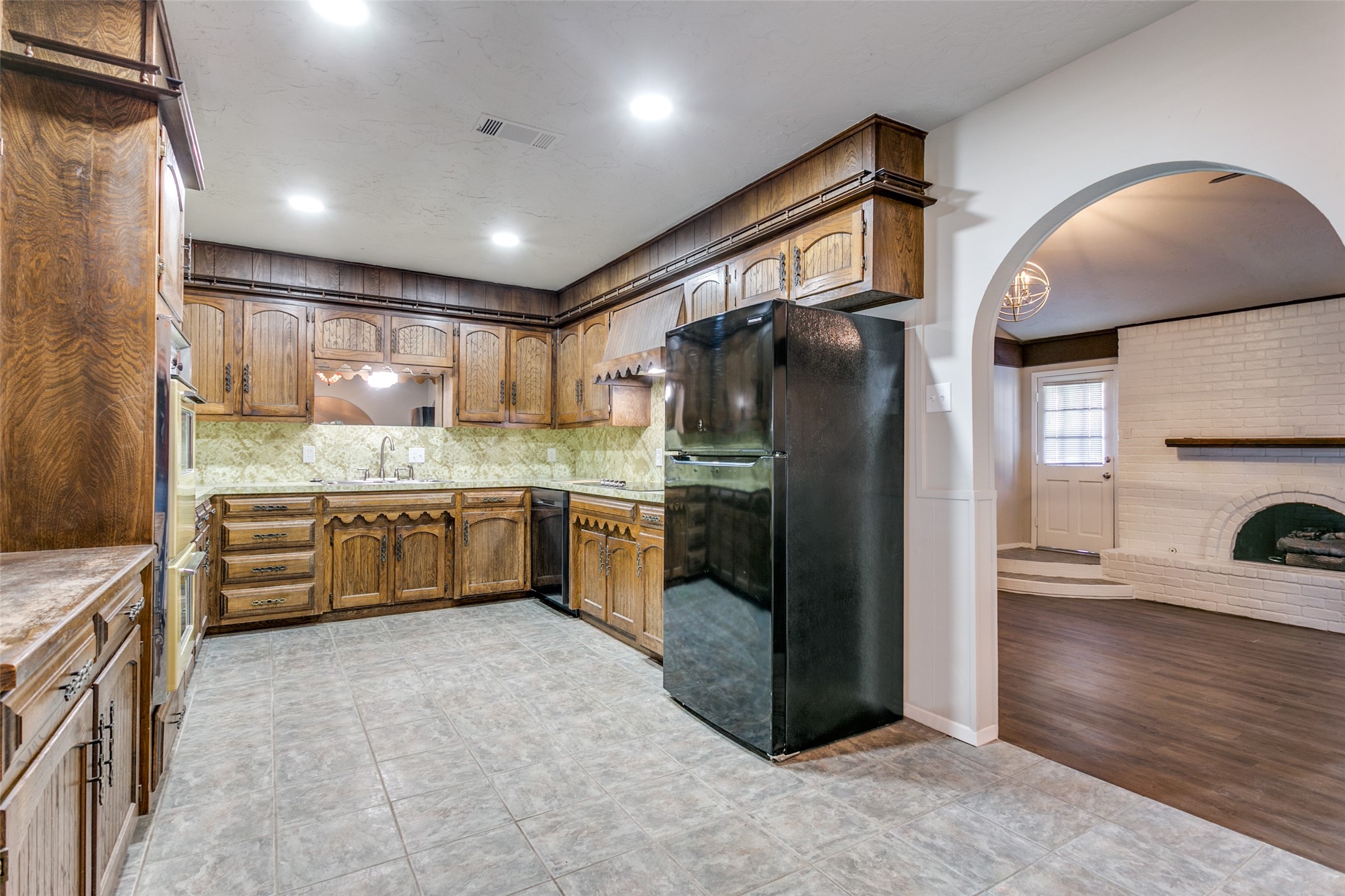 1404 Overlook Drive