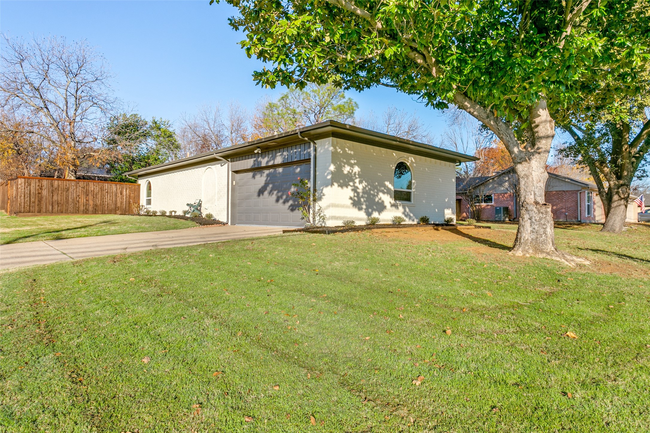1404 Overlook Drive