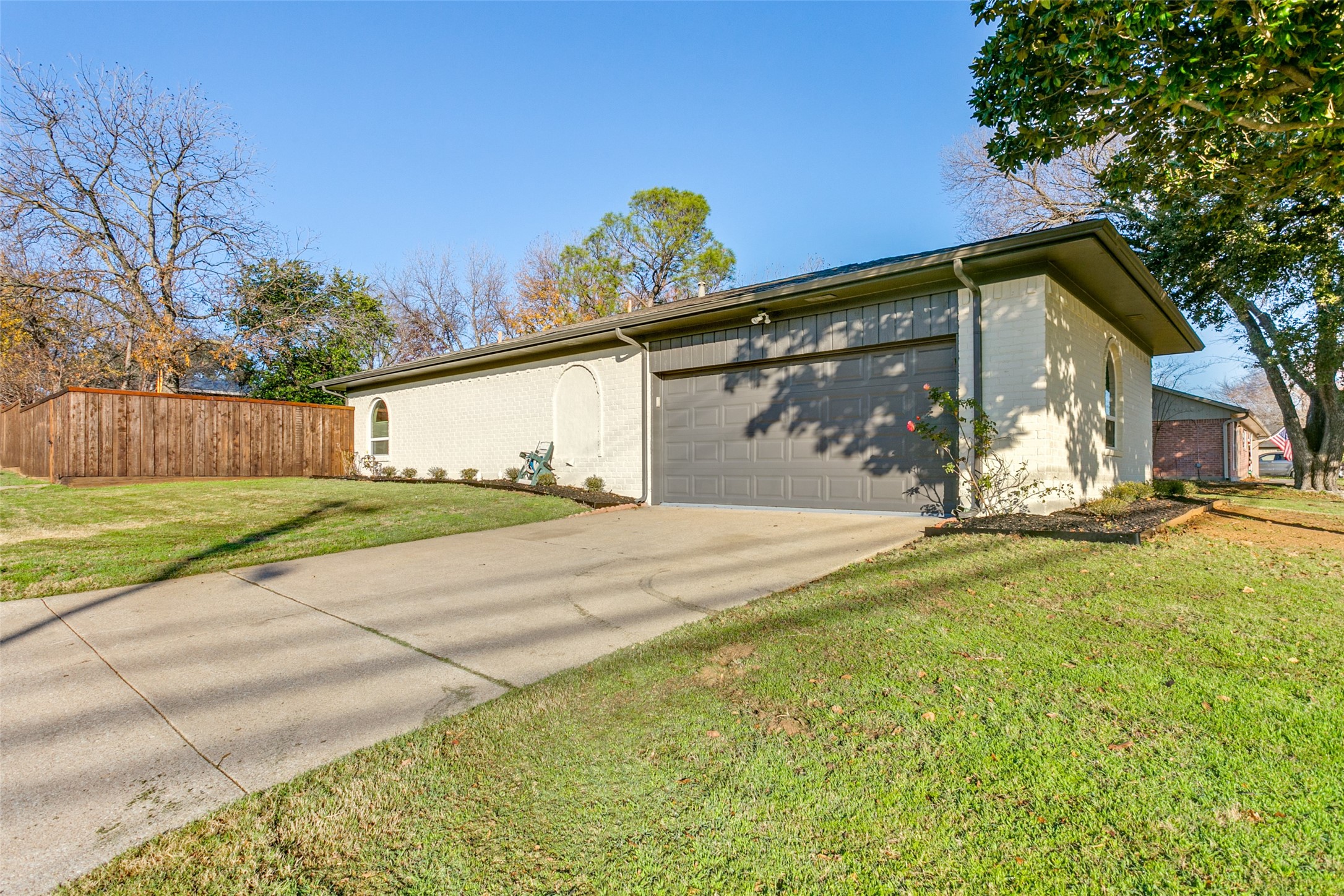 1404 Overlook Drive