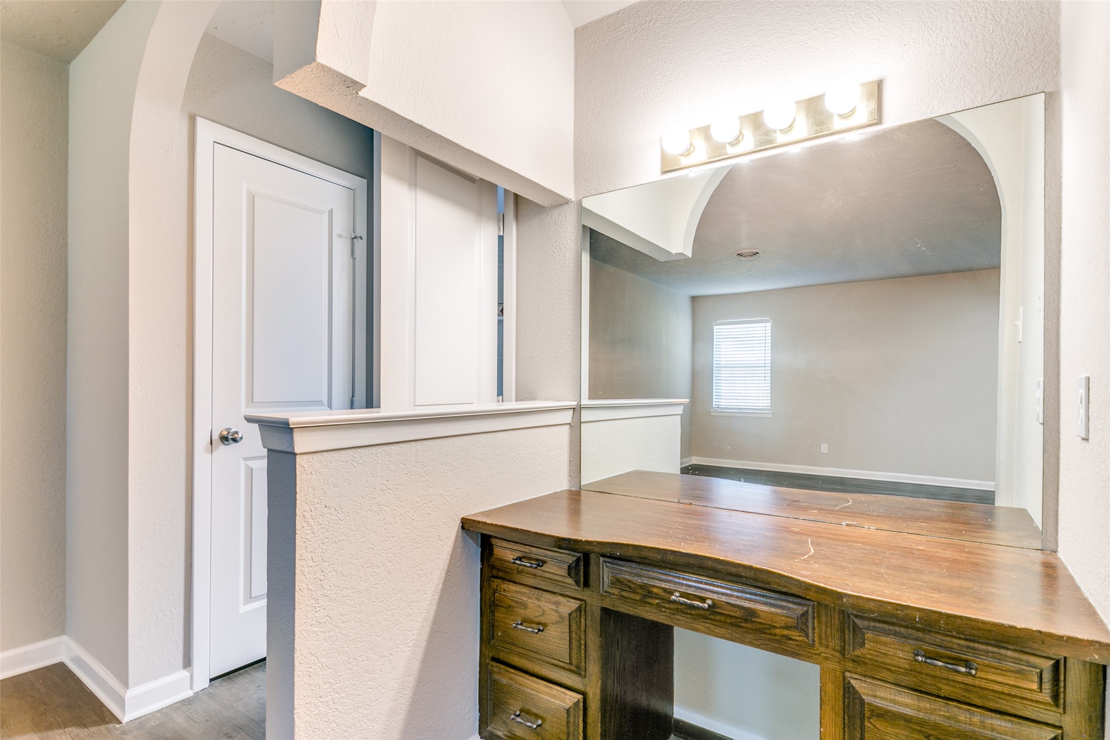 1404 Overlook Drive