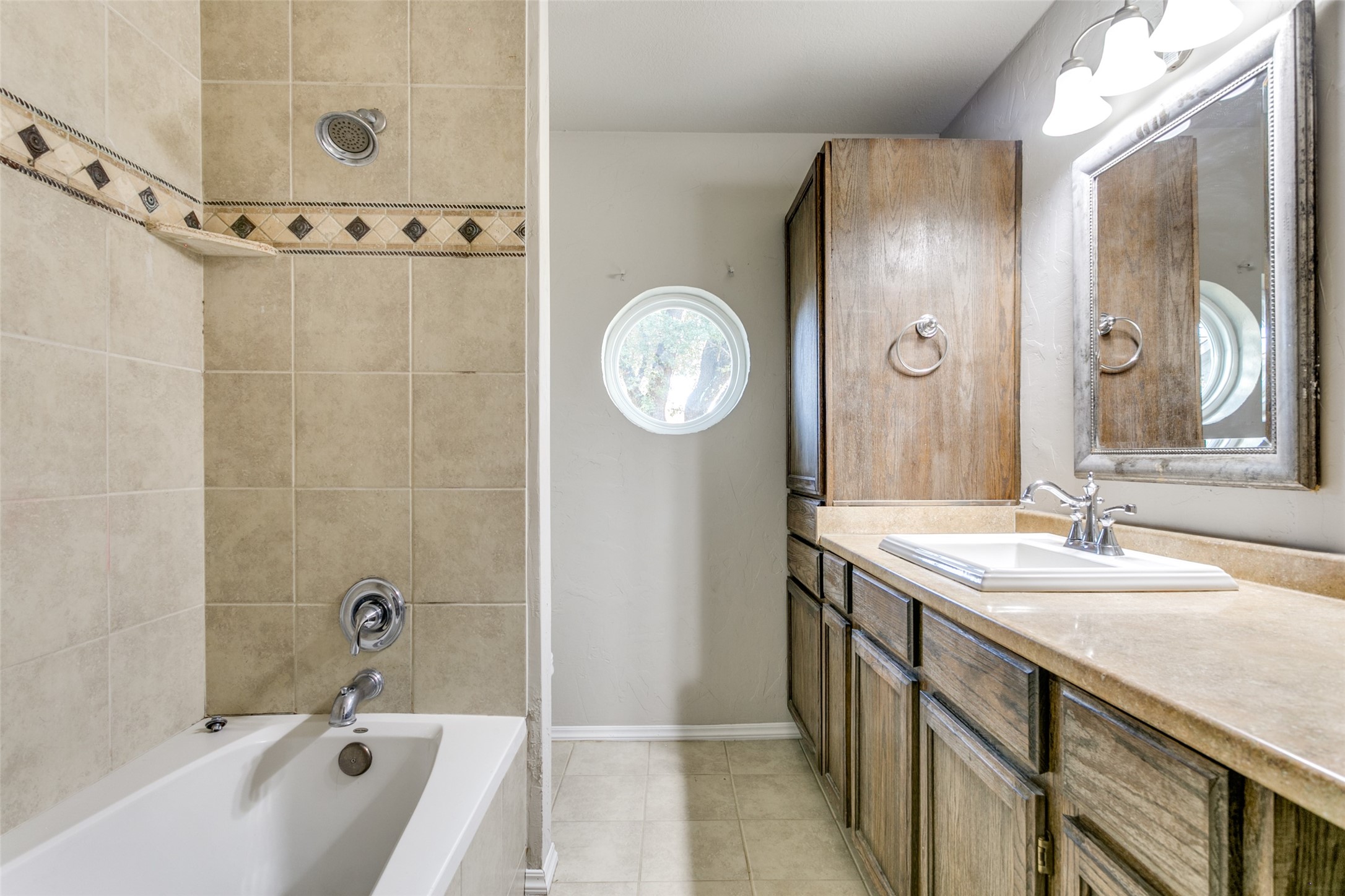 1404 Overlook Drive