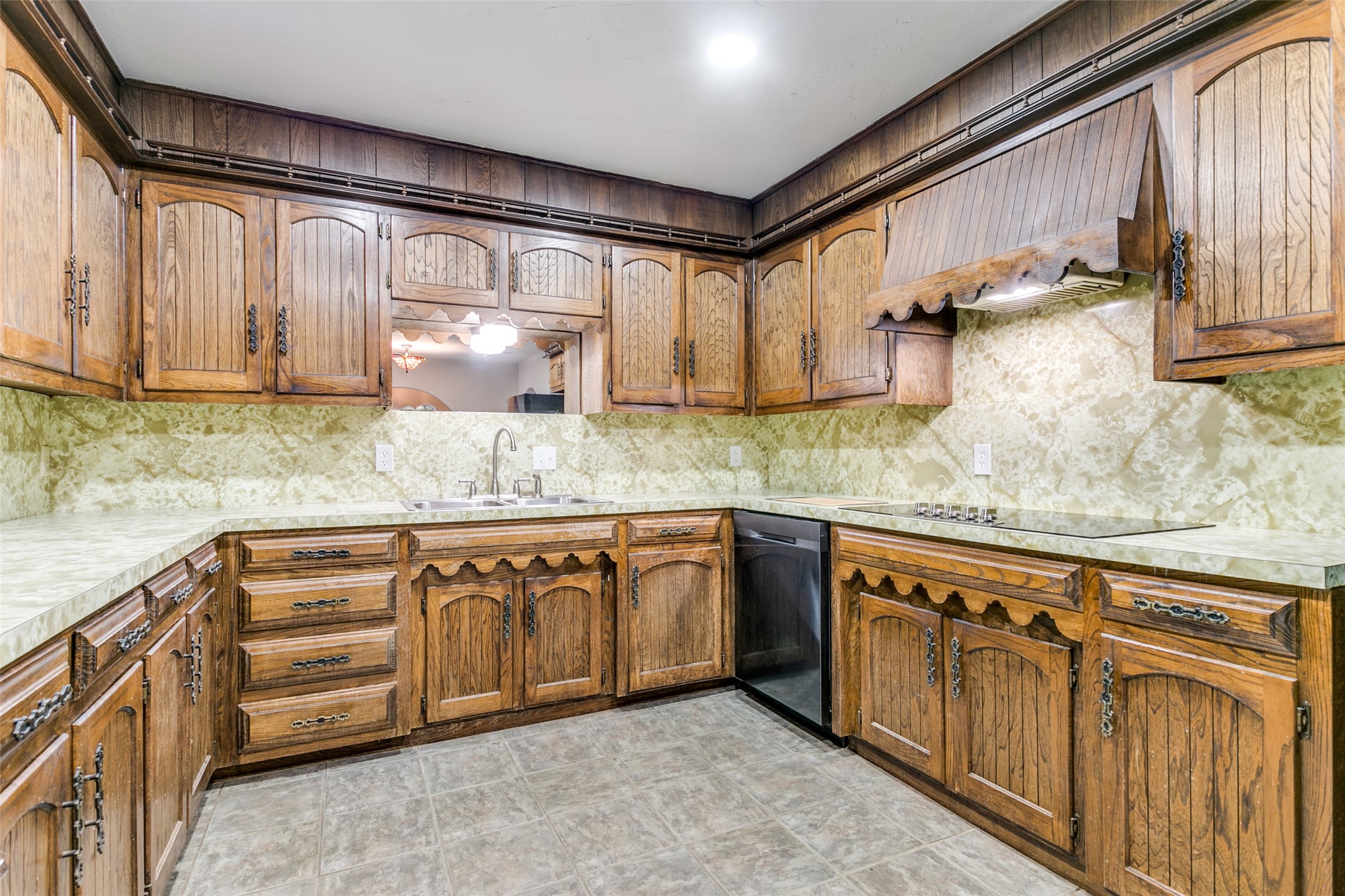 1404 Overlook Drive