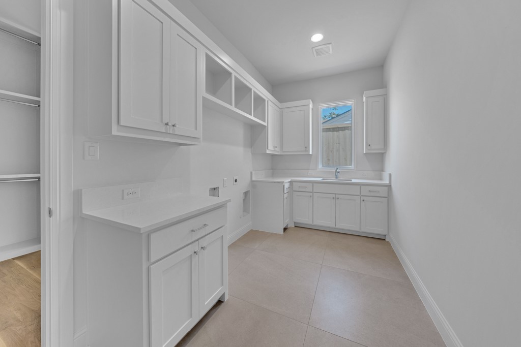 5031 Linnet Lane