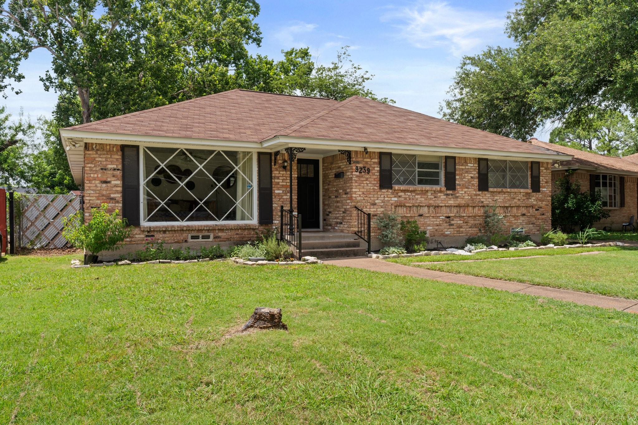 9239 Jennie Lee Lane