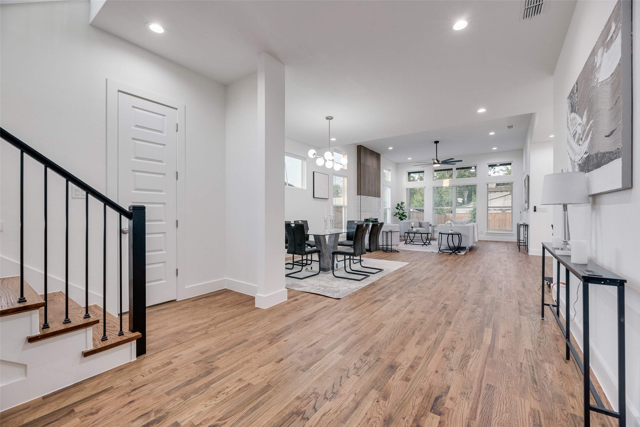 1392 Hartsdale Drive