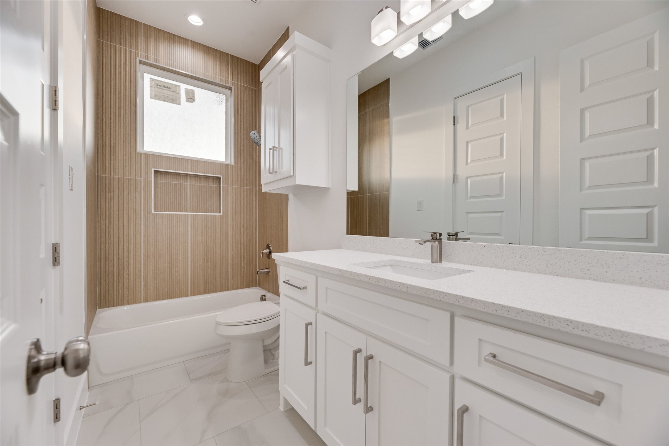 1392 Hartsdale Drive