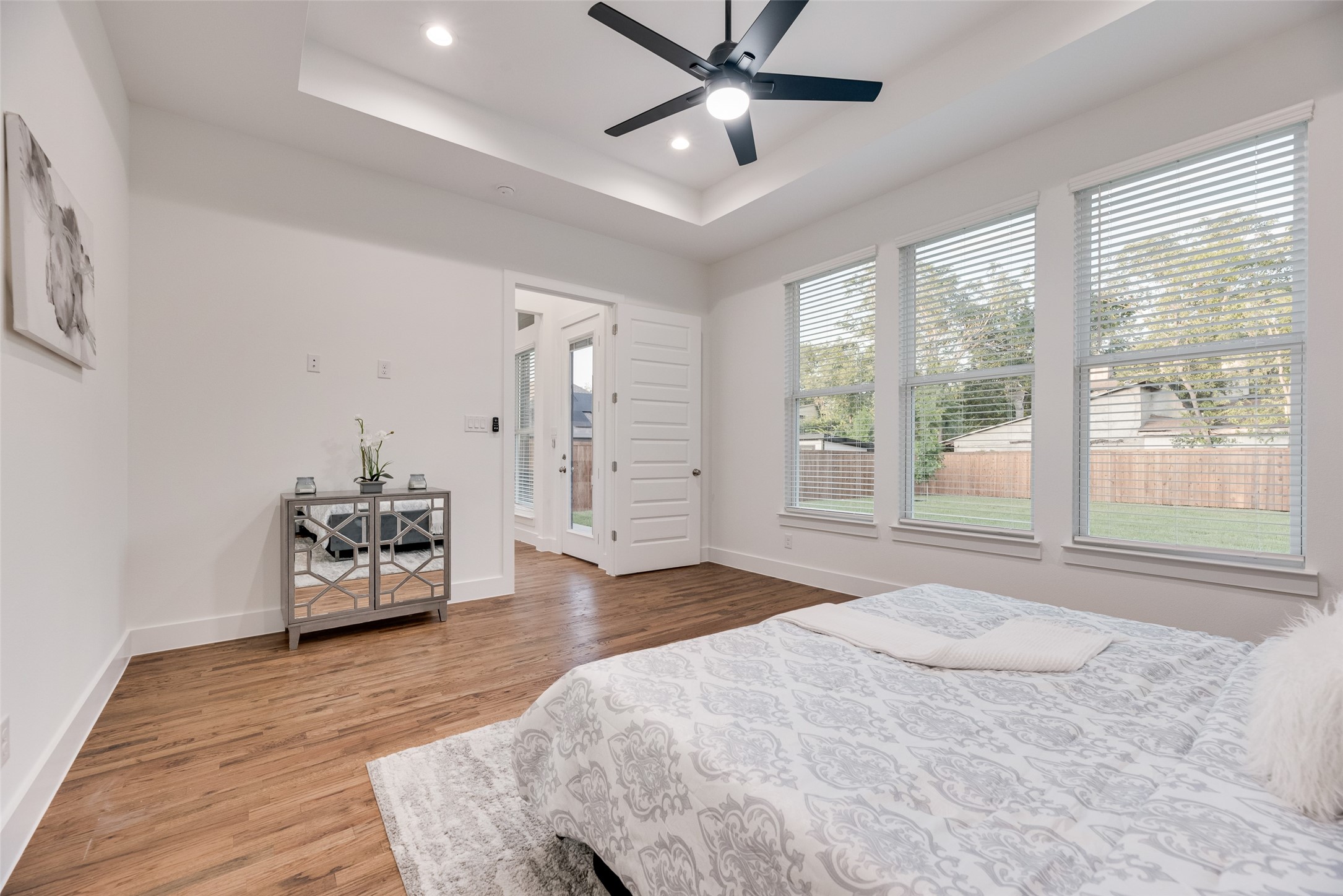 1392 Hartsdale Drive