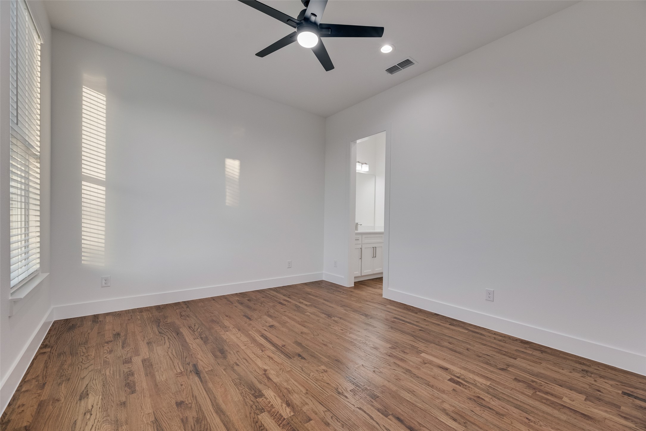 1392 Hartsdale Drive