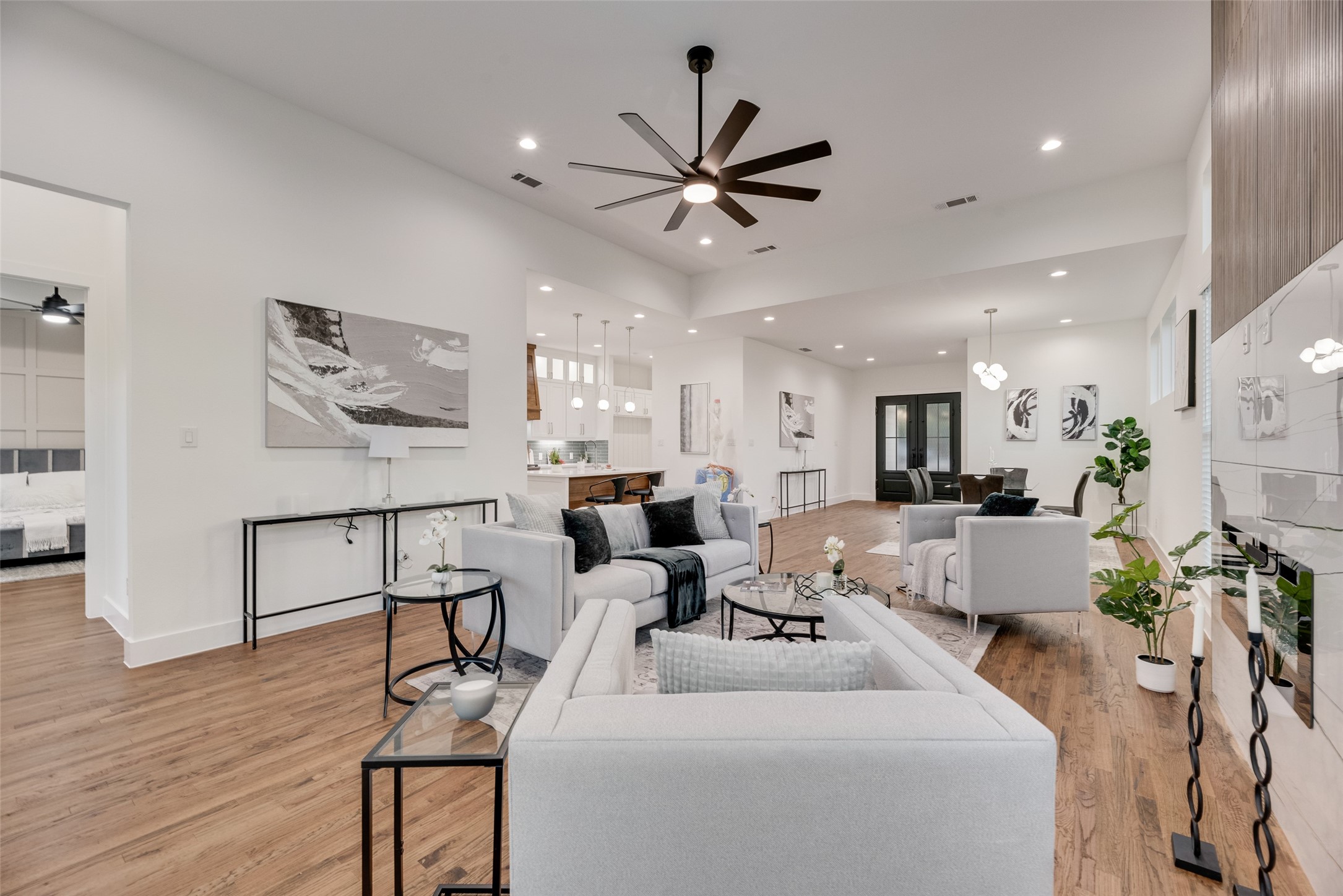 1392 Hartsdale Drive