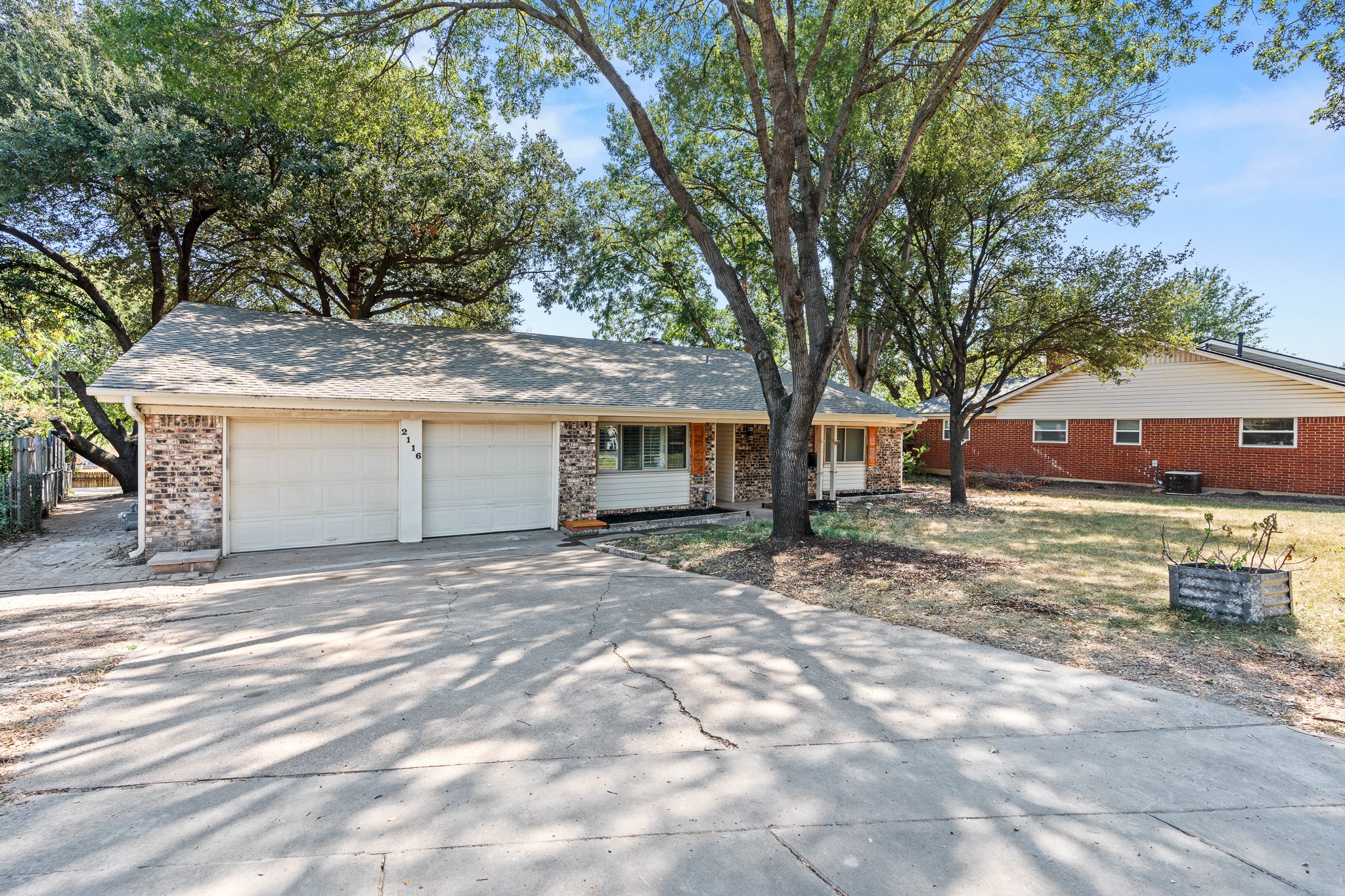 2116 Tamworth Court