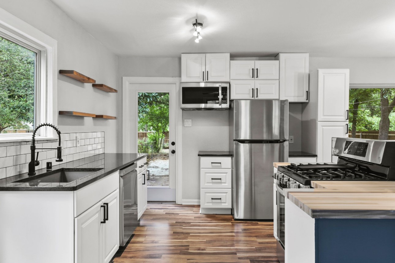 8703 Santa Clara Drive