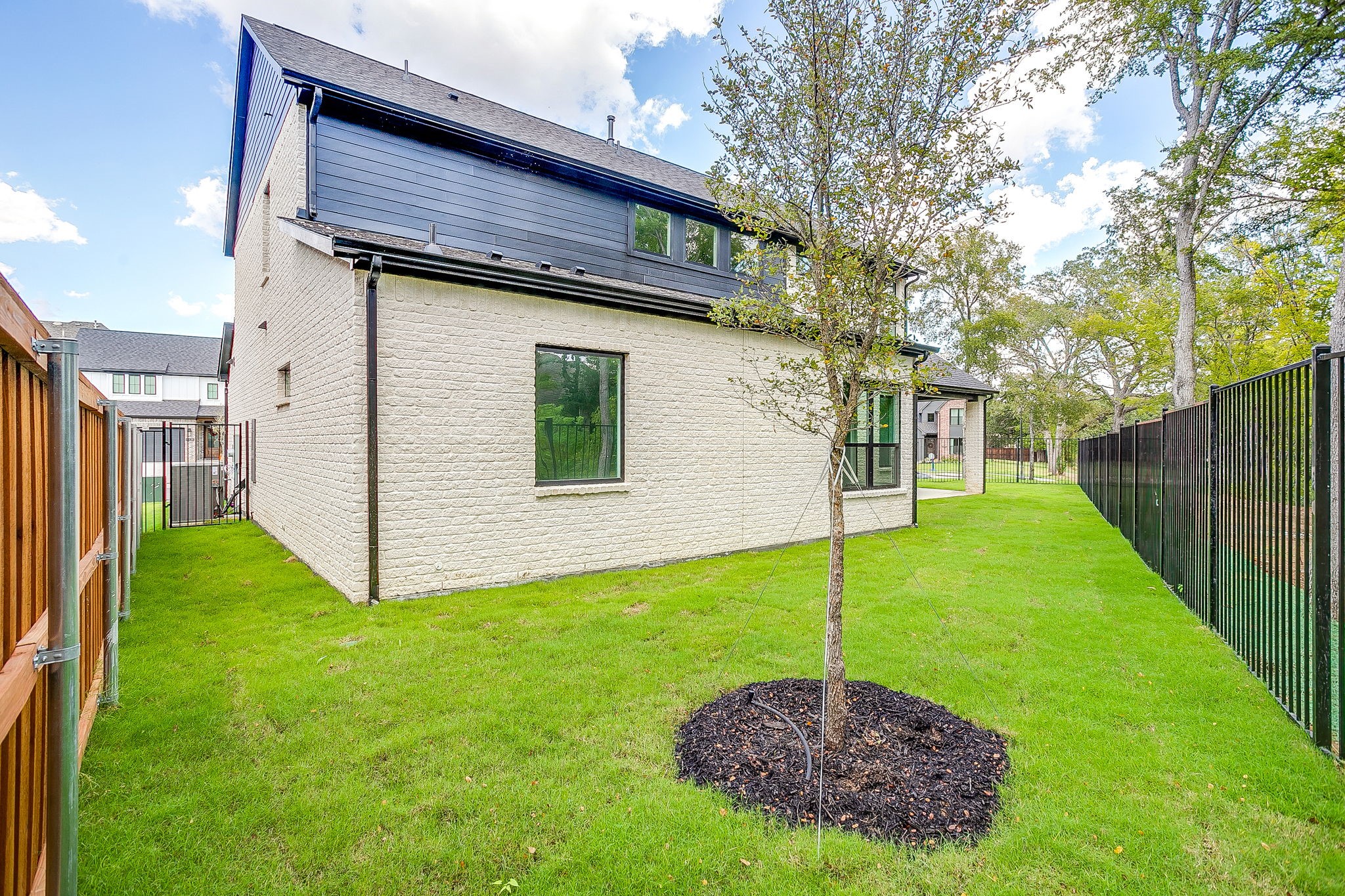 8428 Hidden Creek Court