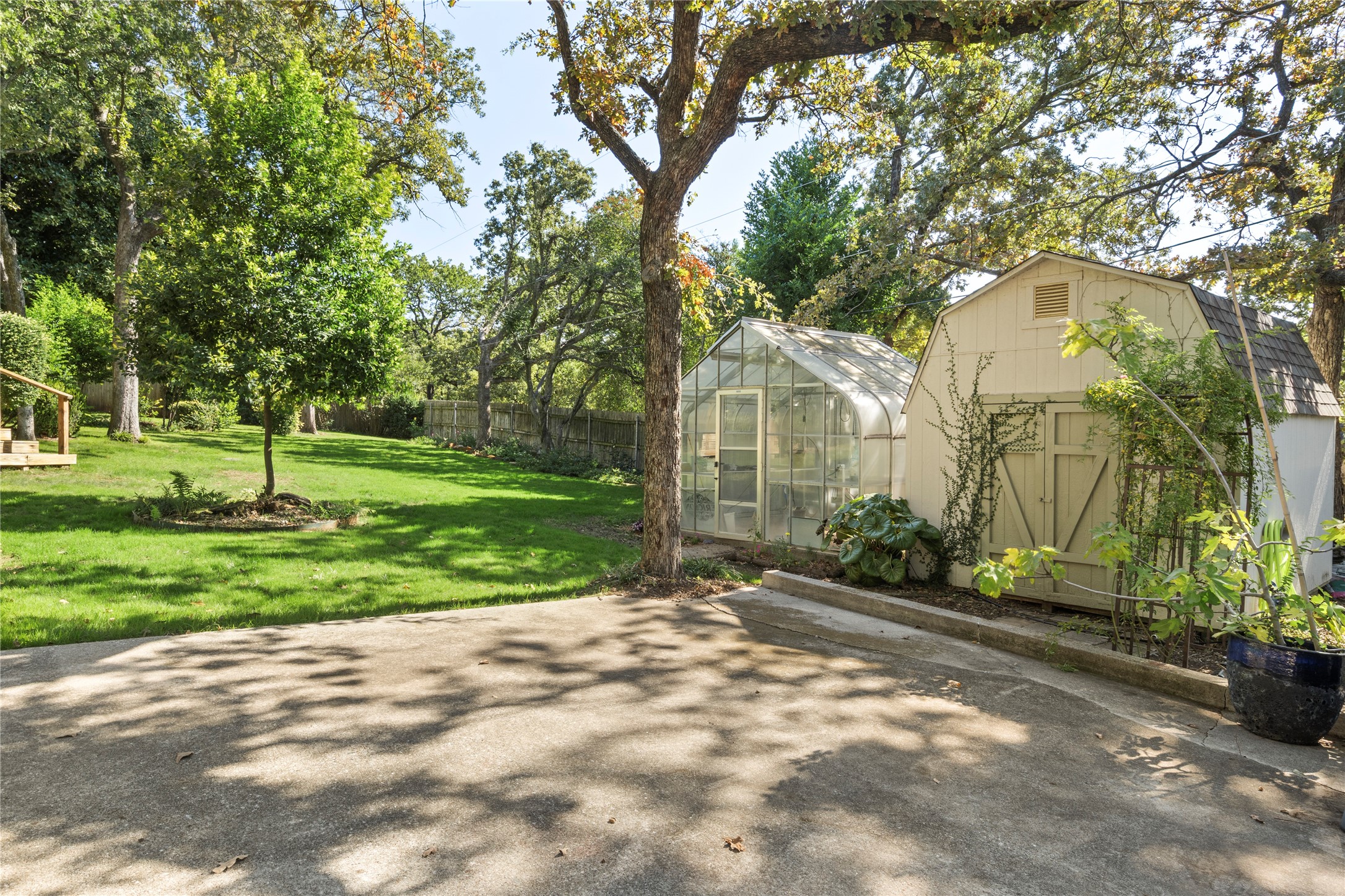 2004 Vista View Road