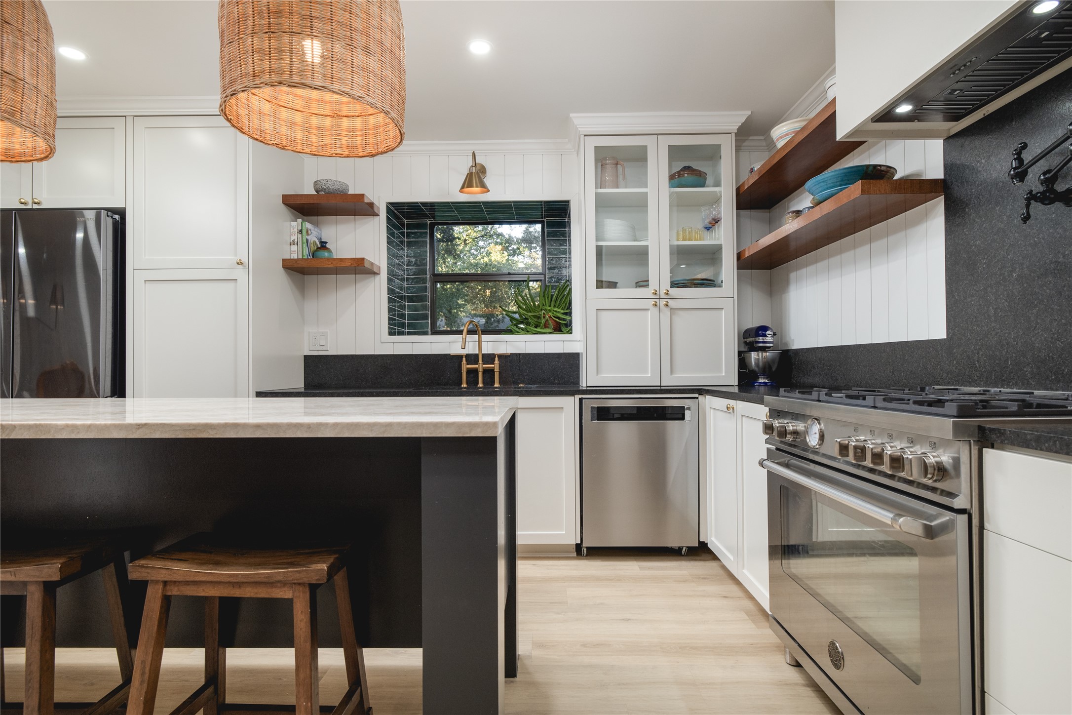 2004 Vista View Road