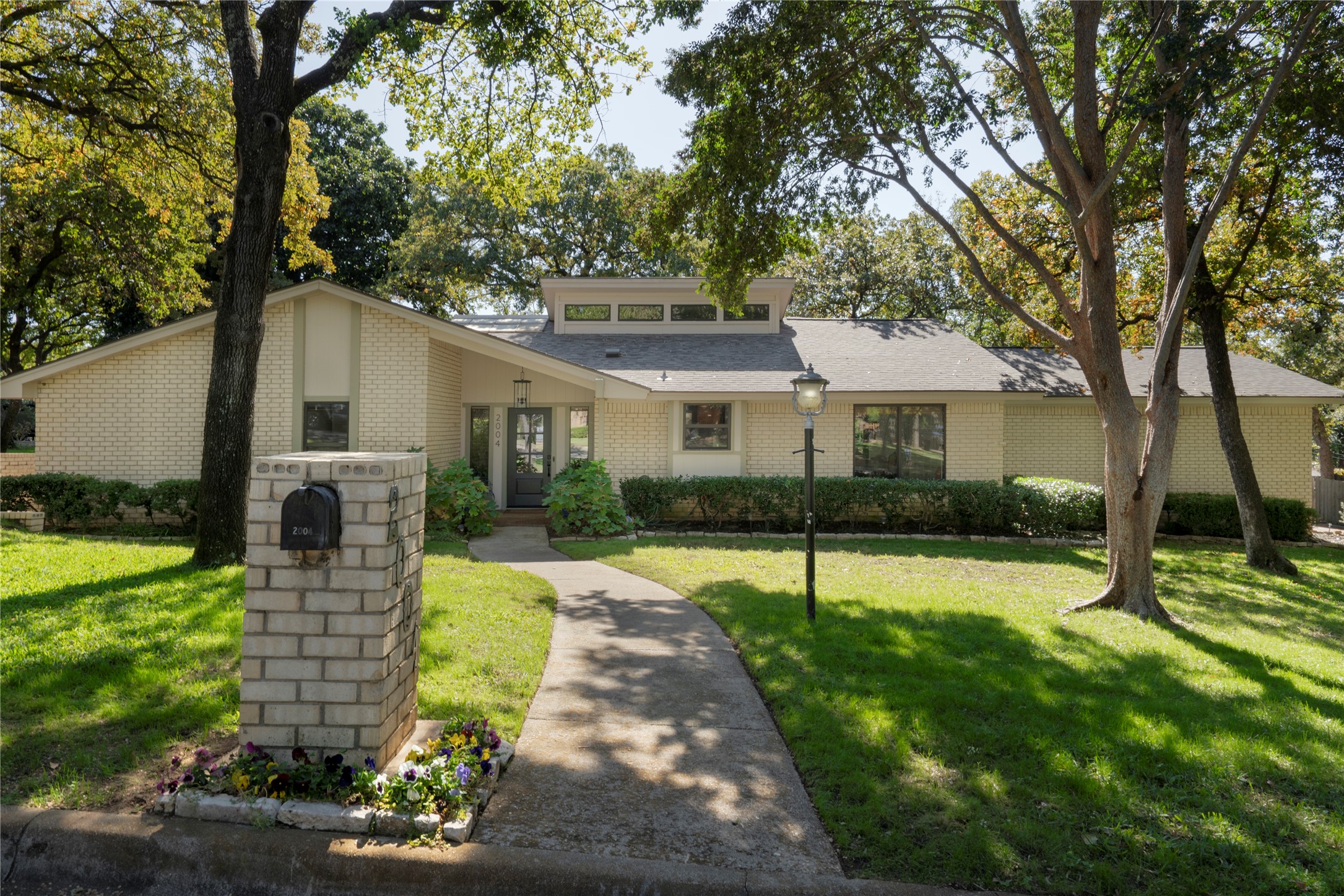 2004 Vista View Road