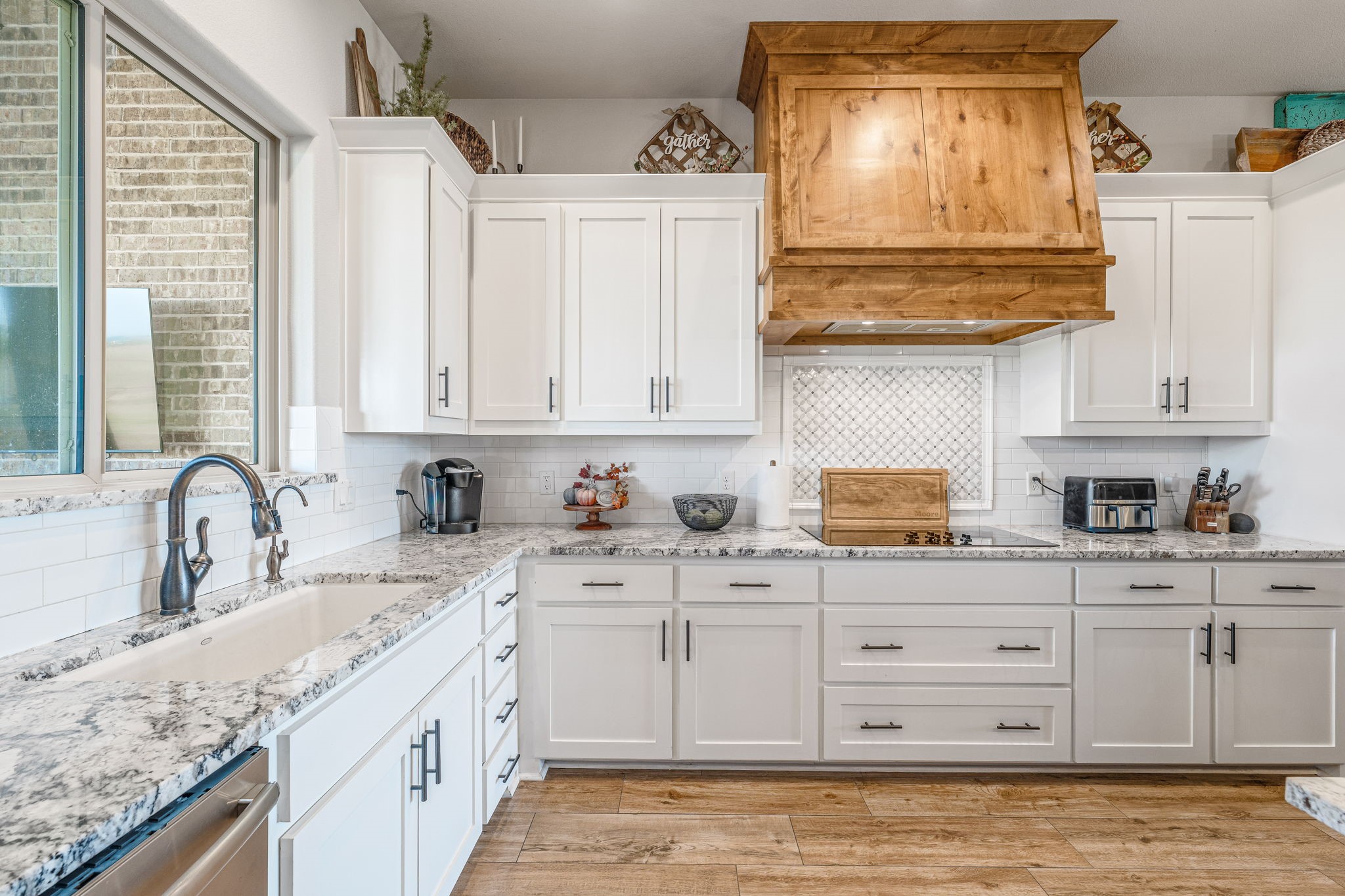 1077 Eagles Bluff Drive