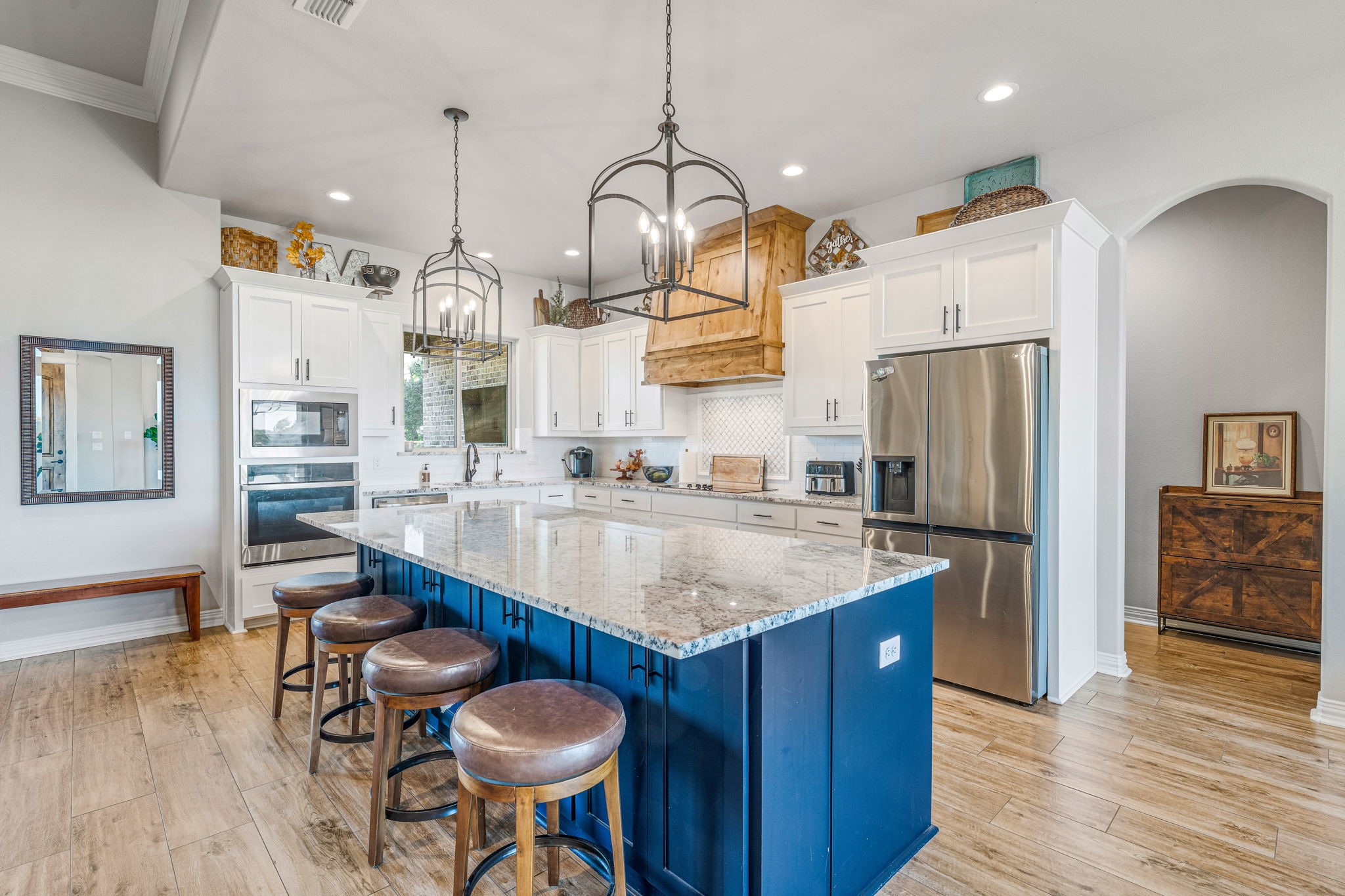 1077 Eagles Bluff Drive