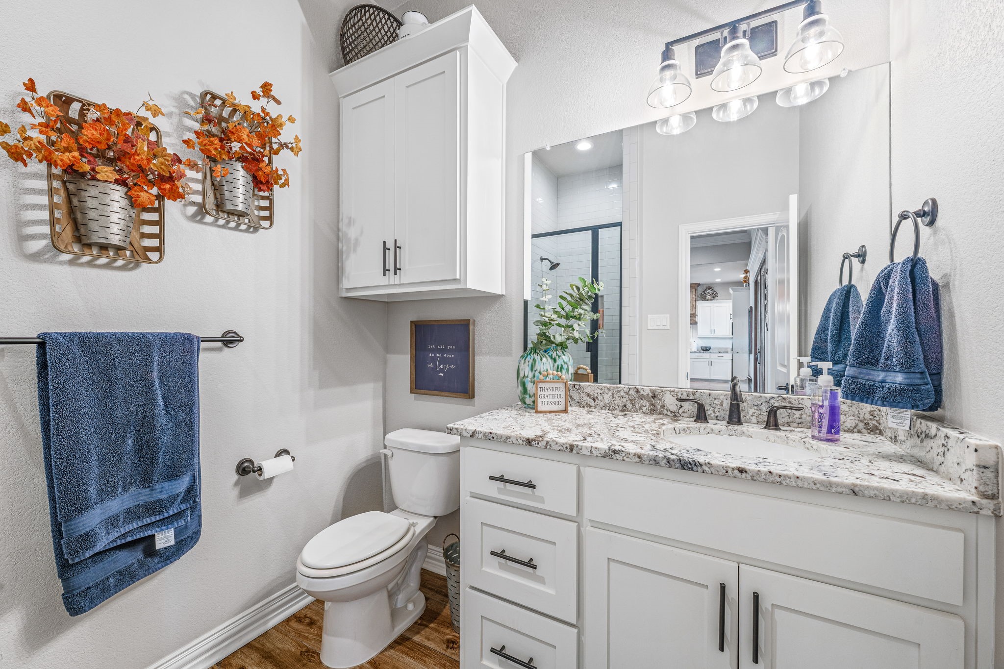 1077 Eagles Bluff Drive