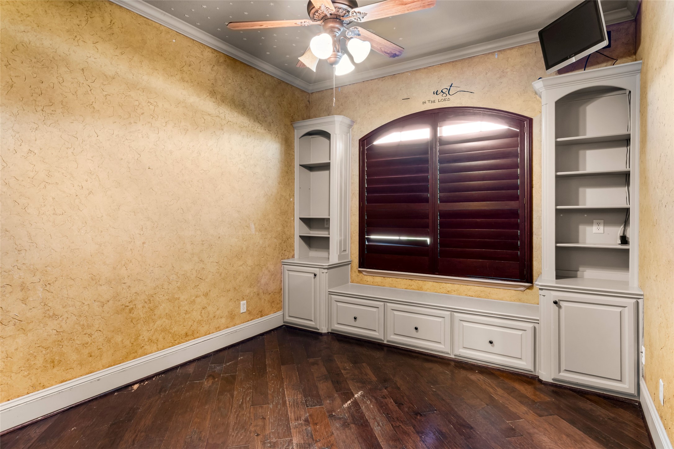 12817 Singleton Drive