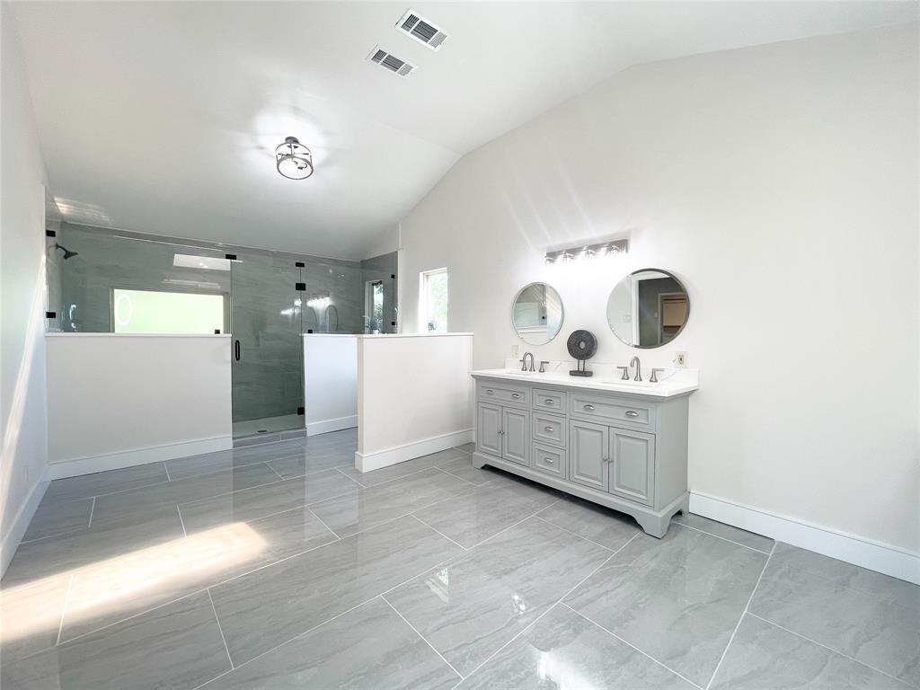 2249 Larry Drive