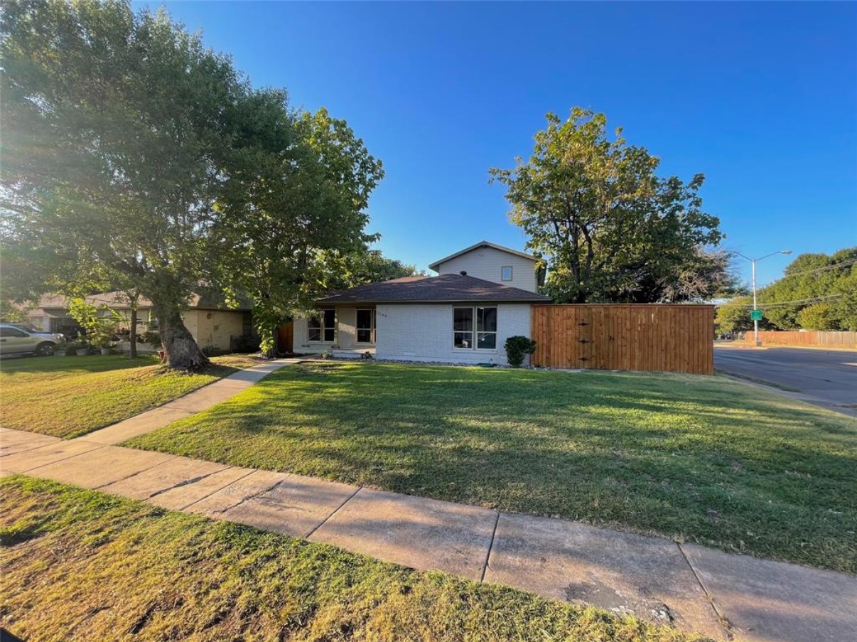 2249 Larry Drive