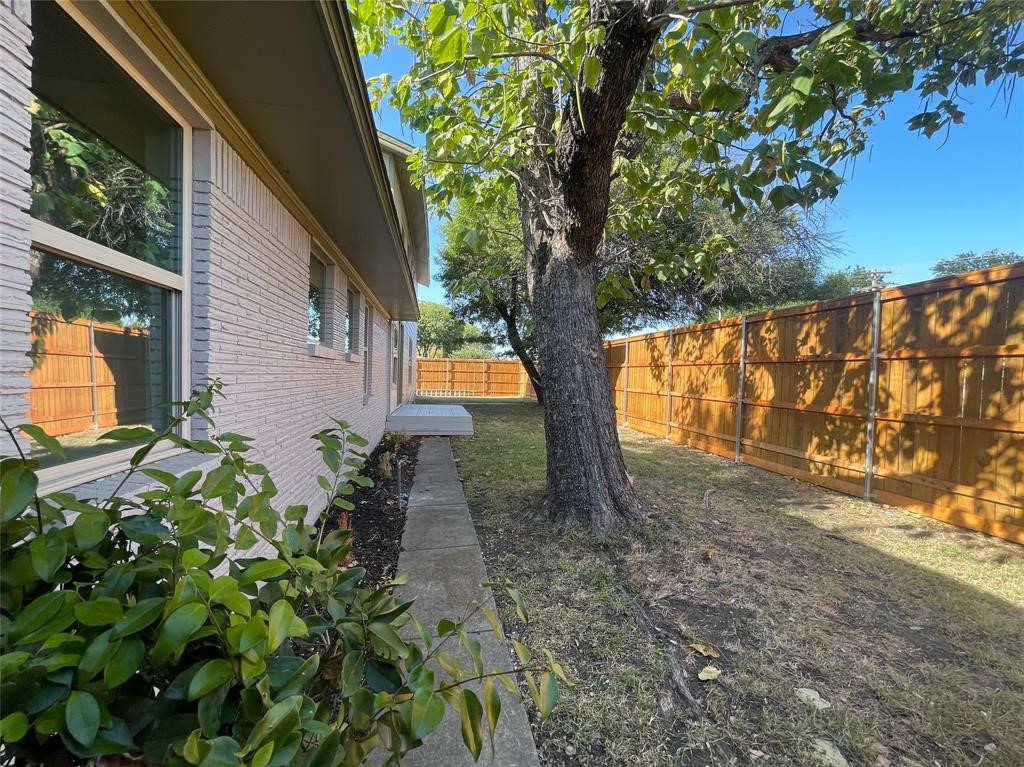 2249 Larry Drive