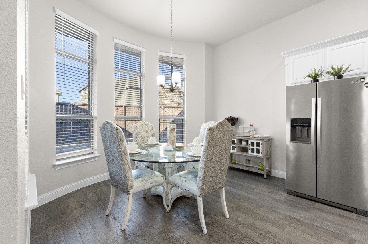 1002 Hunters Creek Drive