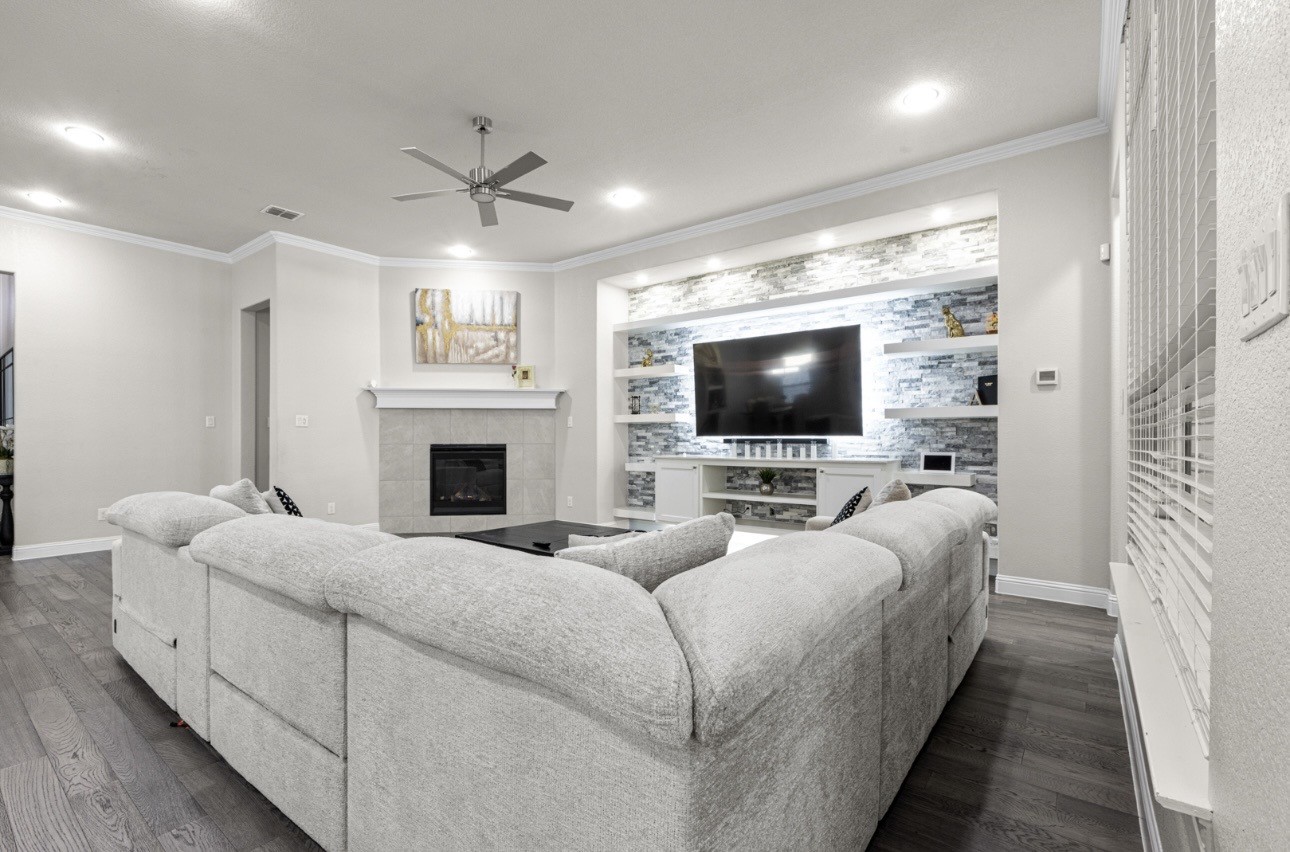 1002 Hunters Creek Drive