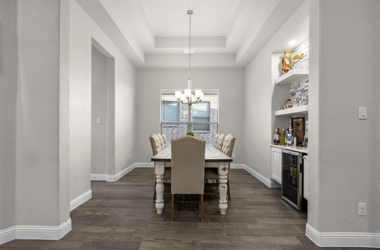 1002 Hunters Creek Drive