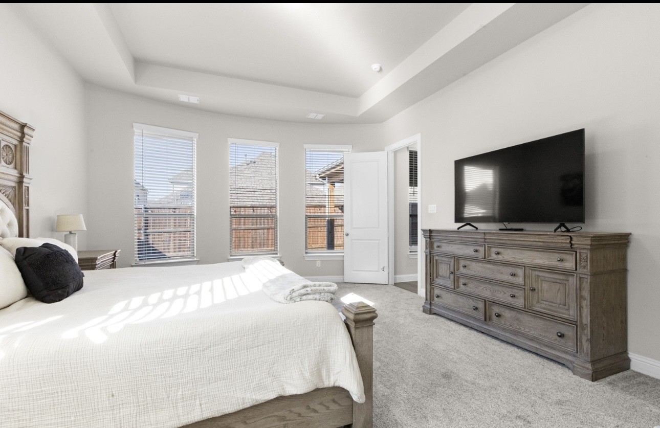 1002 Hunters Creek Drive