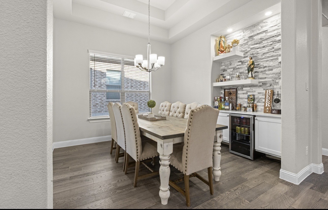 1002 Hunters Creek Drive