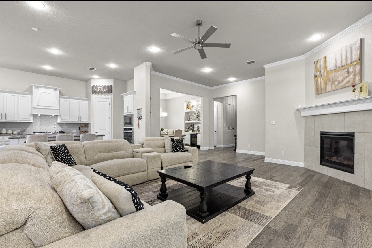 1002 Hunters Creek Drive