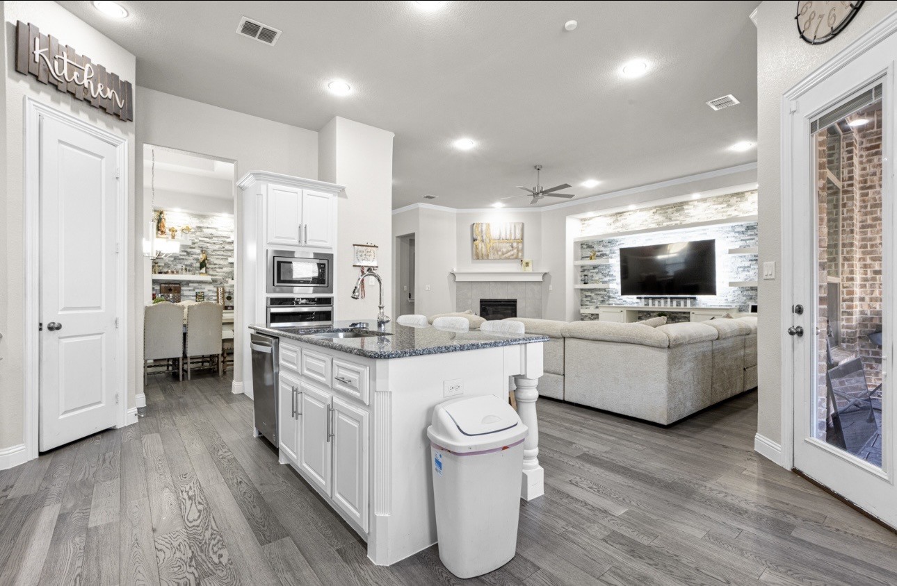 1002 Hunters Creek Drive