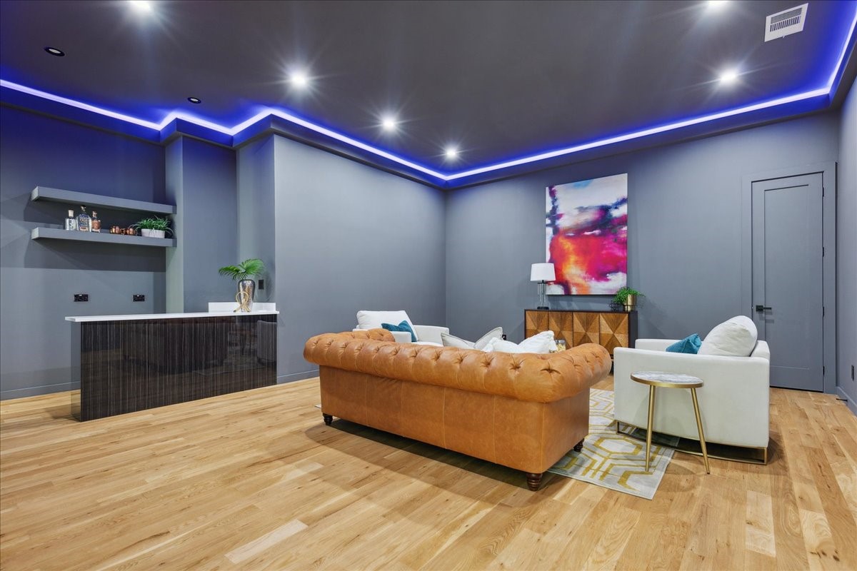 3828 Eaton Drive