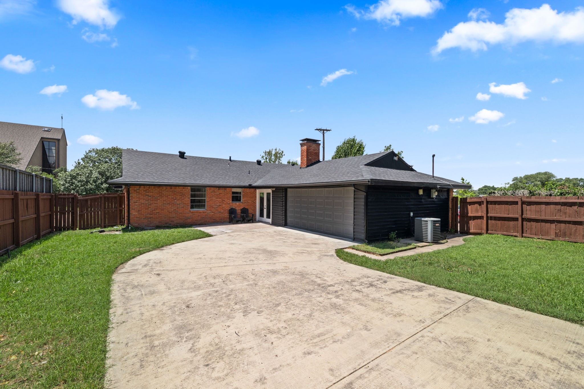 9662 Ferndale Road