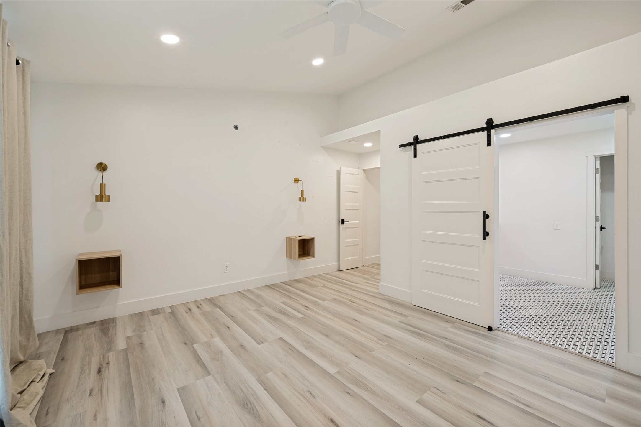 7609 Greenleaf Court