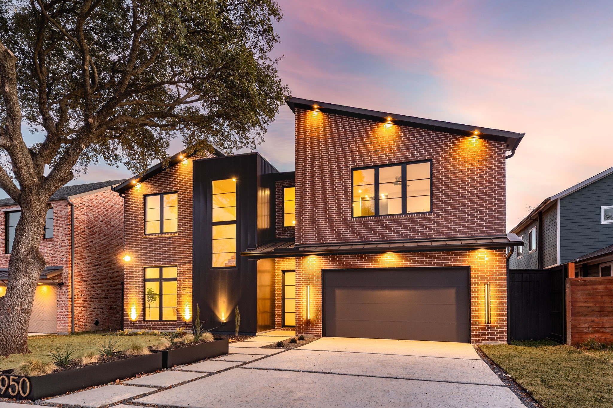 3950 Rochelle Drive
