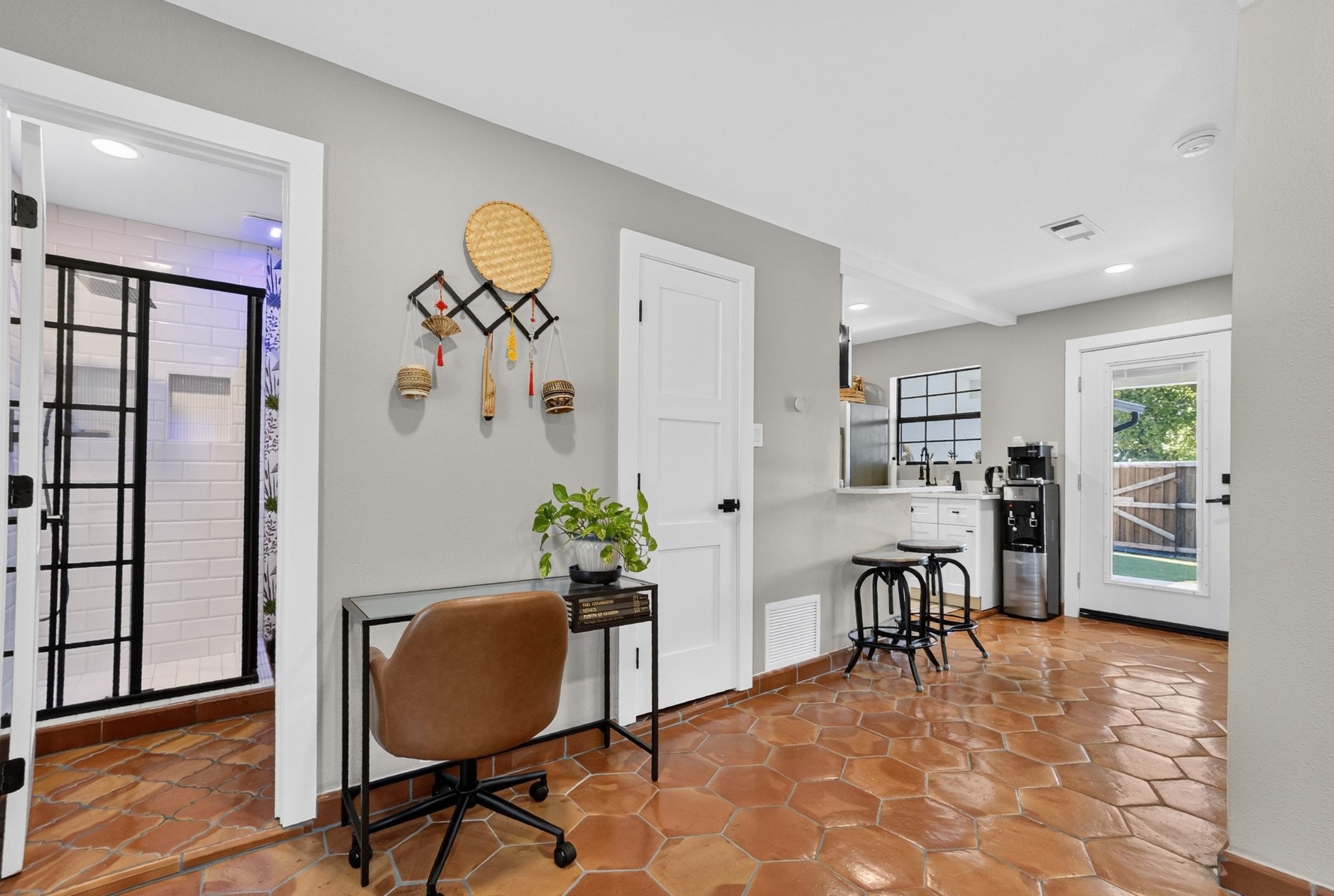 3193 Northaven Road