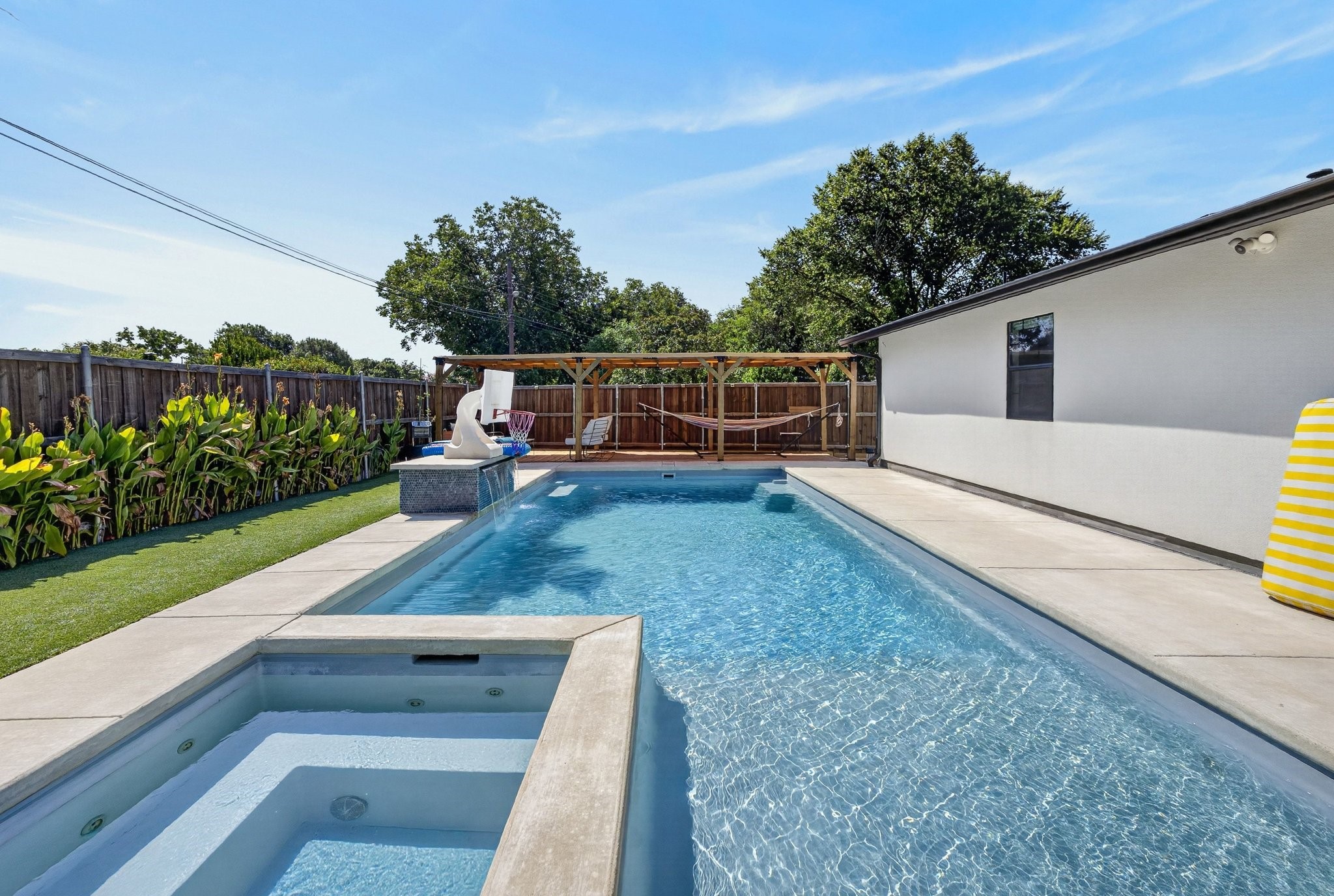 3193 Northaven Road