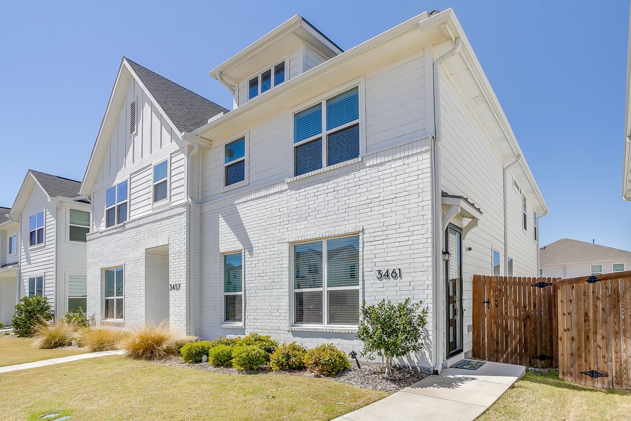 3461 Vista Highlands Lane