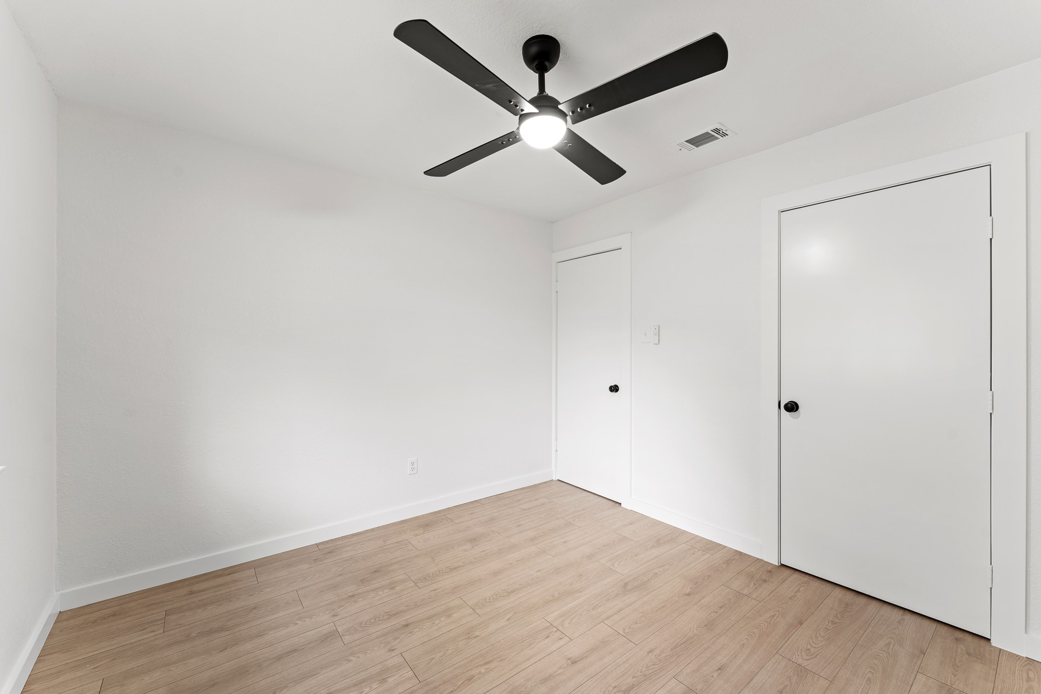 1326 Kingston Drive
