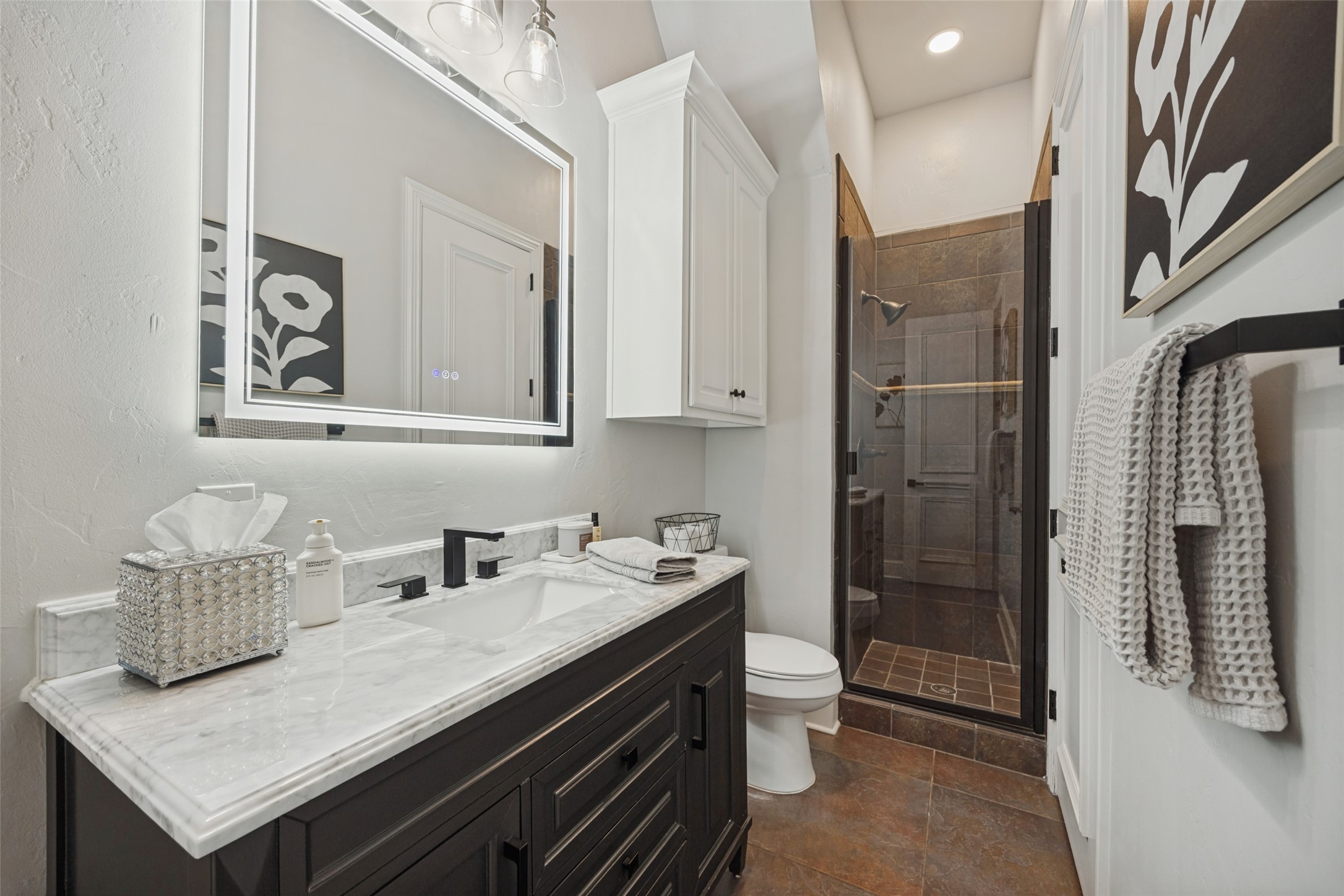 2613 Round Table Boulevard