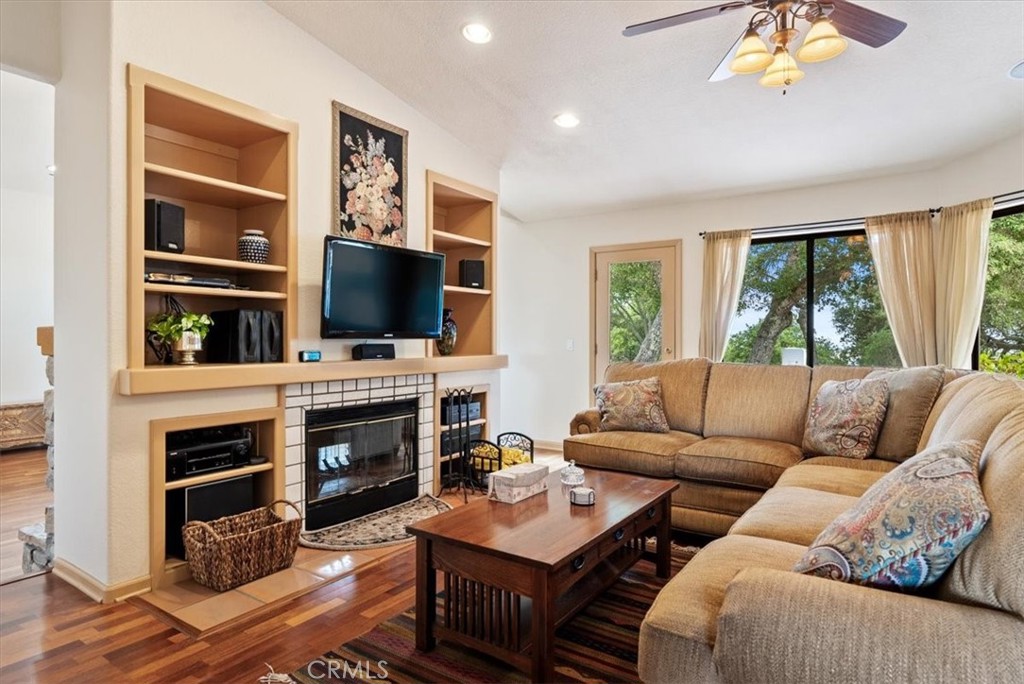 2955 San Fernando Road