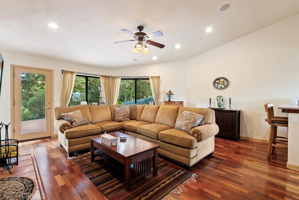 2955 San Fernando Road