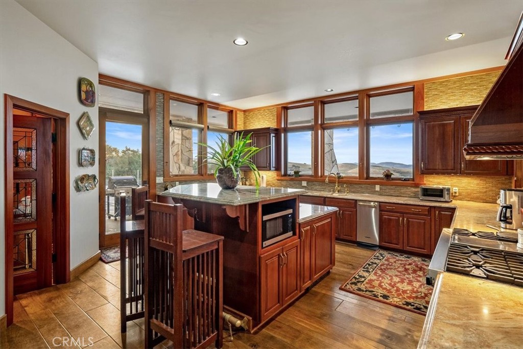 76346 Bryson Hesperia Road