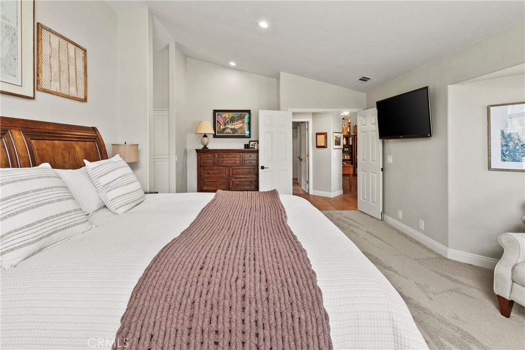 1609 Tanager Court
