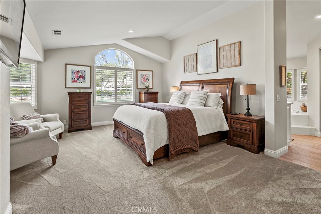 1609 Tanager Court