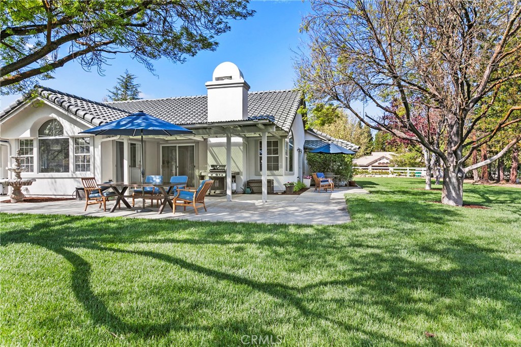 1609 Tanager Court