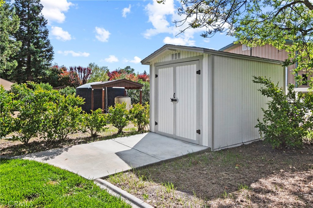 1609 Tanager Court
